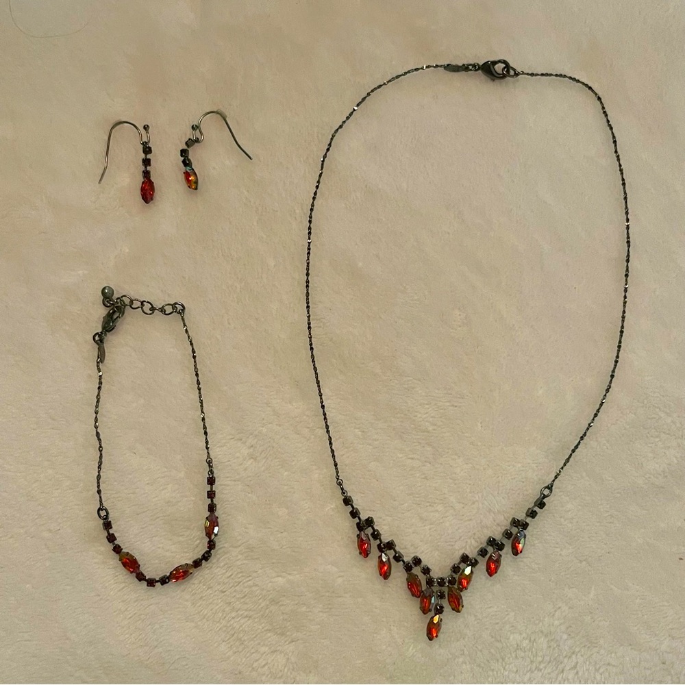 AVON Vintage Red/Orange Crystal Jewelry Set – Necklace, Bracelet, & Earrings